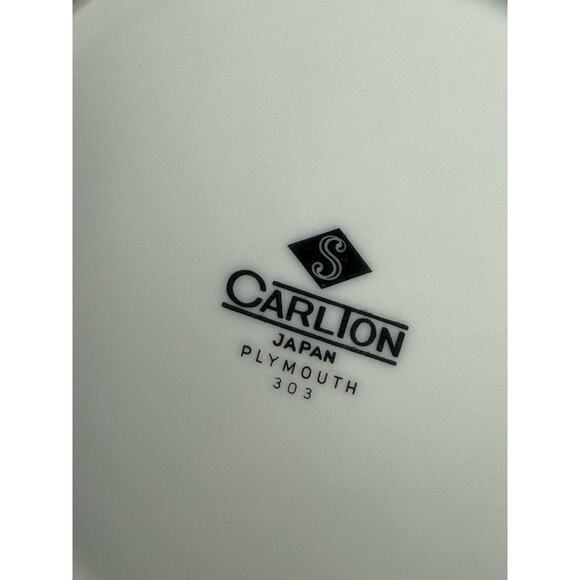 6 Carlton Japan 303 Plymouth White Embossed Silver Trim Bread & Butter Plates - Picture 3 of 4